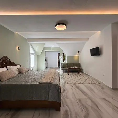 Heavens Balcony Meteora Apartment *