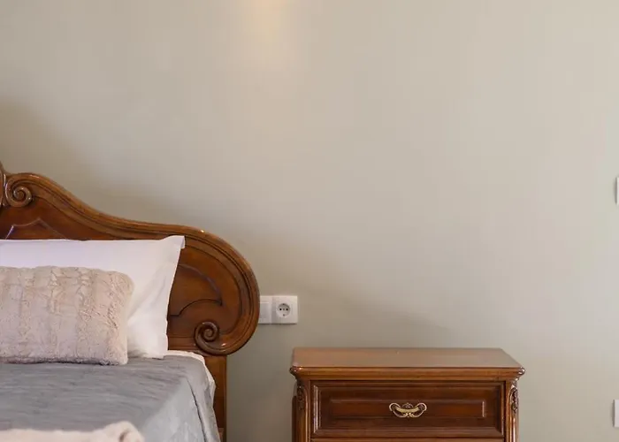 Heavens Balcony Meteora *